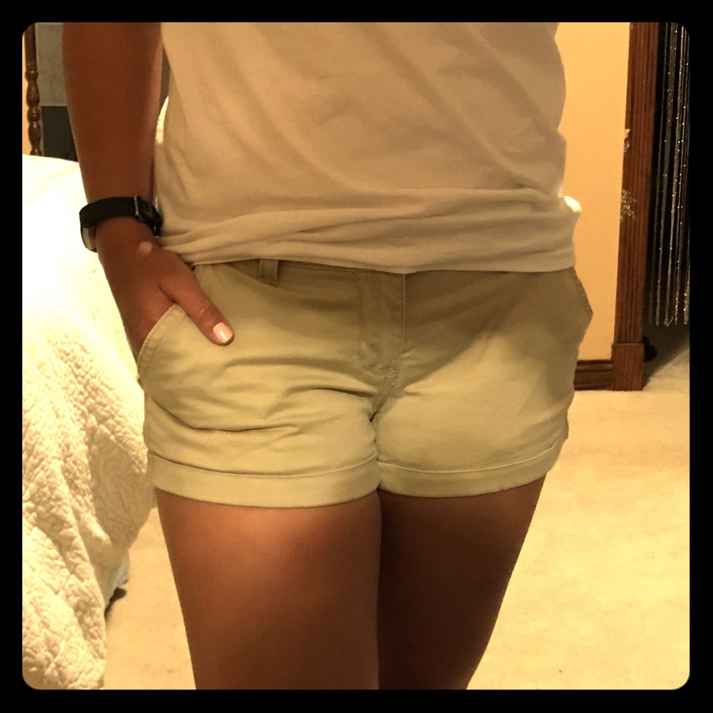 SO Tan Cuffed Hem Shorts